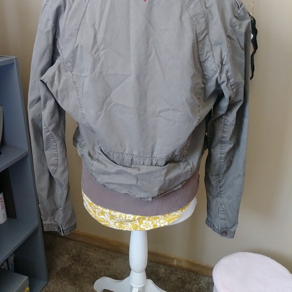 SHS Utility Style Jacket - Picture 5 of 8